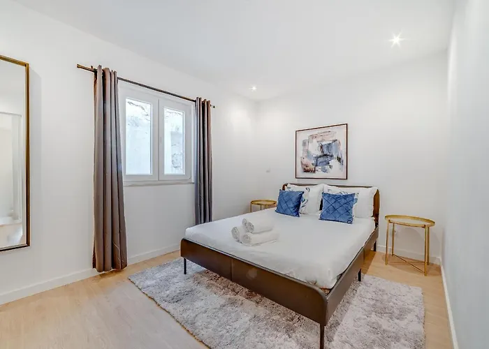 Cruzeiro Deluxe Appartamento Lisbona